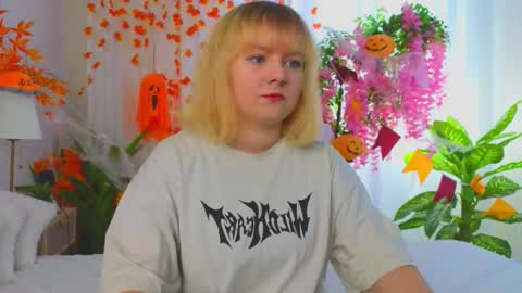 Diane online show from November 8, 11:24 am