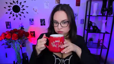 janewyatt online show from March 11, 8:30 am