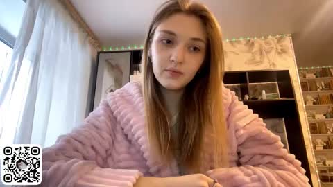 Stacy online show from December 3, 7:53 am