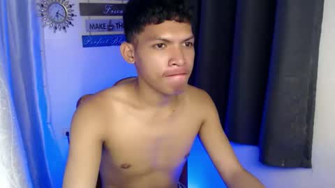 janlloyd04 online show from October 29, 8:16 am