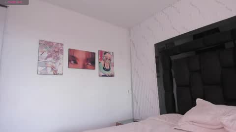 Janne  online show from July 11, 9:51 pm
