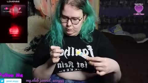 Snapshot of jannet_star chatting on October 26, 2:23 am Jannet online show from October 26, 2:23 am