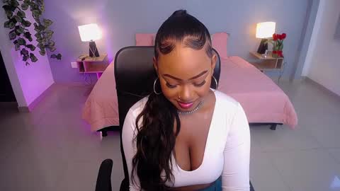 Snapshot of jasminecampbell chatting on February 19, 9:47 pm Instagram jasminecampbell1 online show from February 19, 9:47 pm
