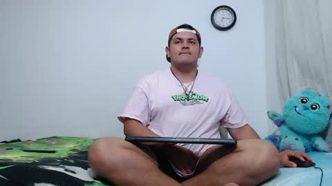 jason_boy_ online show from July 21, 10:39 am