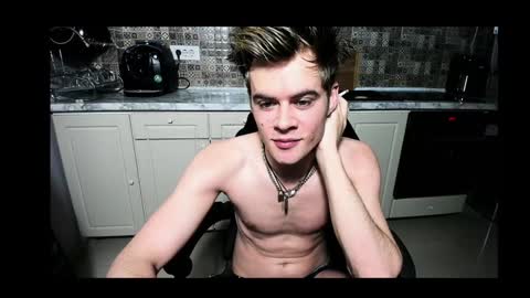 Snapshot of jason_marz chatting on January 29, 4:15 am JasoN online show from January 29, 4:15 am