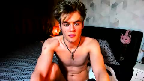 Snapshot of jason_marz chatting on February 25, 11:04 pm JasoN online show from February 25, 11:04 pm