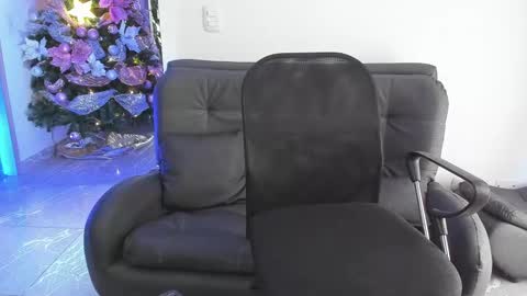 JASPER JONES online show from December 25, 12:15 pm