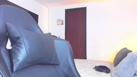 JBrooksXx online show from September 25, 3:13 am