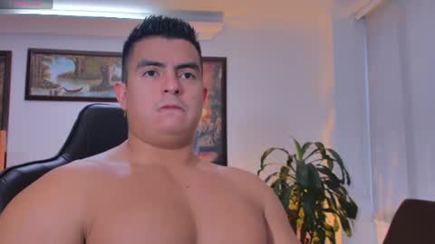JBrooksXx online show from June 9, 12:38 pm