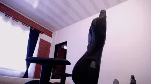 JKing  online show from July 14, 2:11 pm