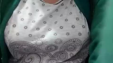 jasspreettt online show from November 26, 12:02 pm