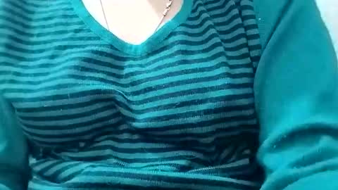 jasspreettt online show from November 22, 3:05 am