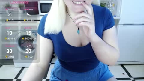 jassyjassypaw online show from April 12, 4:05 am