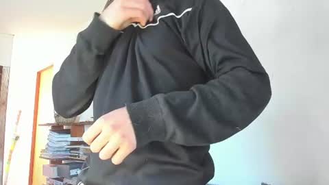 Javier  online show from August 9, 5:51 pm