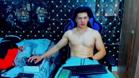 Javier online show from December 20, 7:54 pm