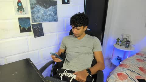 Jay online show from April 6, 7:37 pm