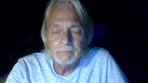 jay-jay1475 online show from June 7, 1:44 am
