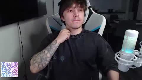 Jayce online show from June 15, 5:49 pm