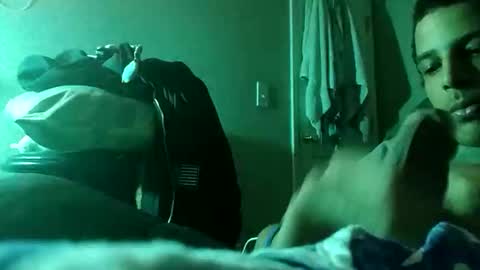 jaywulf22 online show from December 4, 4:45 am