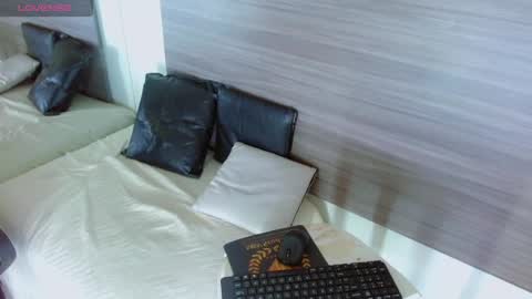Jazmiinrosee online show from August 4, 8:38 pm
