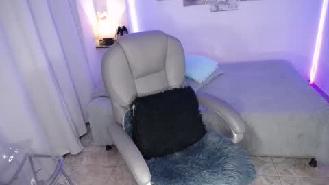 jazmin online show from September 11, 1:18 am