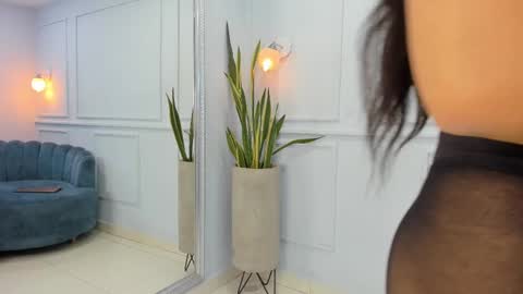 Snapshot of jazmine_21 chatting on March 1, 3:53 am Jasmine online show from March 1, 3:53 am