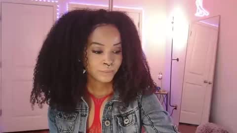 Jazmine Fox online show from February 17, 7:35 pm