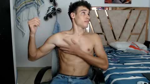 Lin online show from February 6, 12:47 am