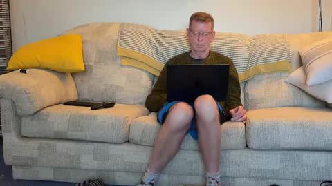 Snapshot of jcar57 chatting on February 20, 4:58 pm Jon online show from February 20, 4:58 pm