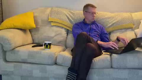 Snapshot of jcar57 chatting on February 19, 4:33 pm Jon online show from February 19, 4:33 pm