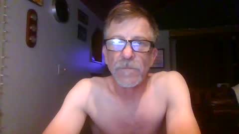 jdgiddy69 online show from July 3, 2:16 am