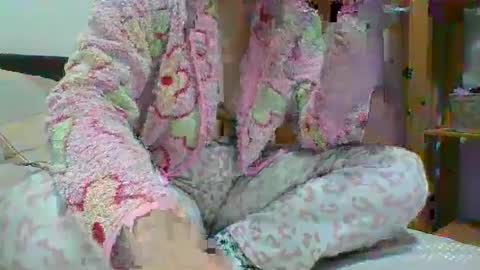 EJ Melody online show from February 9, 6:16 pm