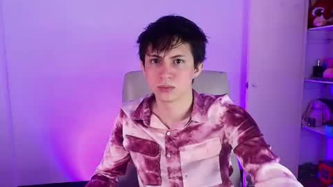 Jean online show from June 18, 10:53 am