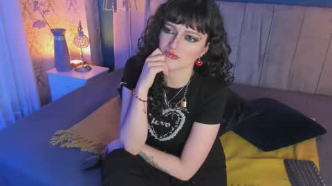 Jean online show from October 15, 8:09 pm