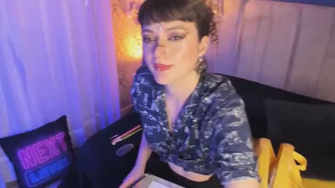 Jean online show from October 20, 7:52 pm