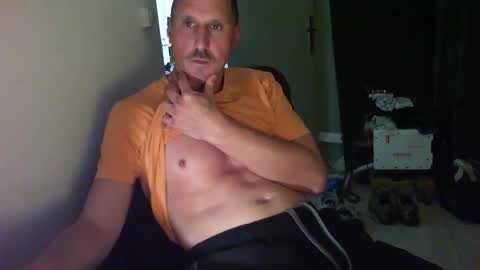 Jrme online show from April 14, 11:57 am