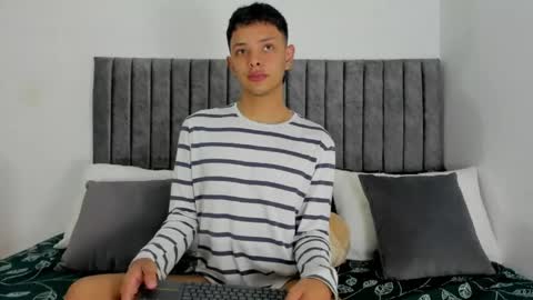 JEFF WALKER online show from April 14, 8:45 pm