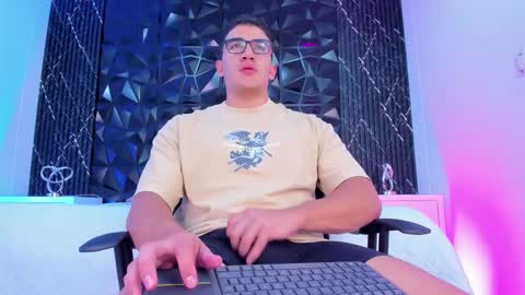 Jeff online show from October 25, 8:53 pm