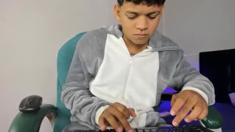 Jeffry online show from February 25, 12:47 am