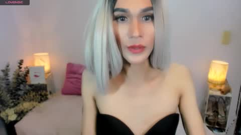 Snapshot of jelayasianxx chatting on October 25, 2:06 pm Lexie online show from October 25, 2:06 pm