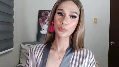 Snapshot of jelayasianxx chatting on February 25, 3:09 pm Lexie online show from February 25, 3:09 pm