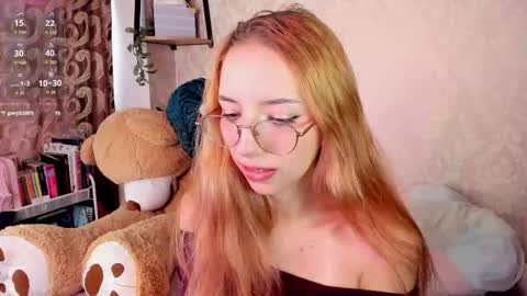 Jelly  online show from September 20, 6:00 pm