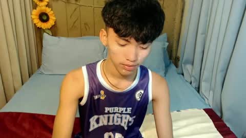 jemart_urnaughtboy online show from July 24, 10:23 am