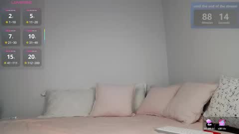 Jena  dont forget to thumbs up your rating is so important to me  online show from December 15, 3:24 am