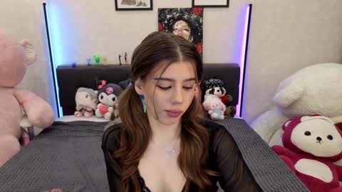 Dolly online show from October 24, 1:56 pm