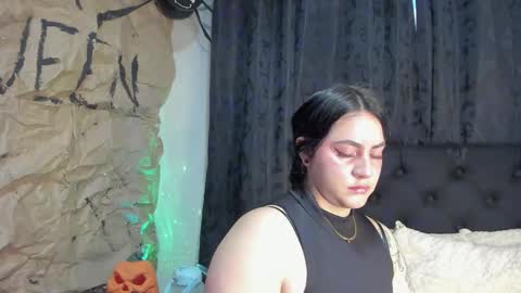 jeniferpowell_nm online show from October 31, 11:21 am