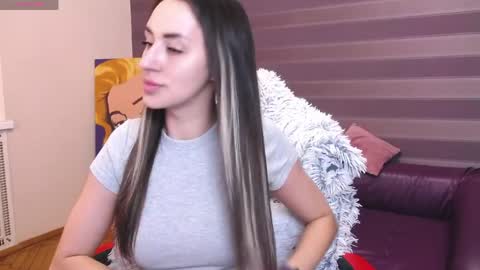 Kira online show from April 5, 10:34 am