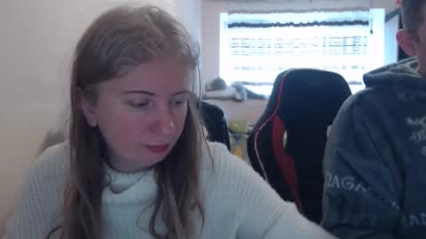 JenisAndPeter online show from March 4, 7:27 am