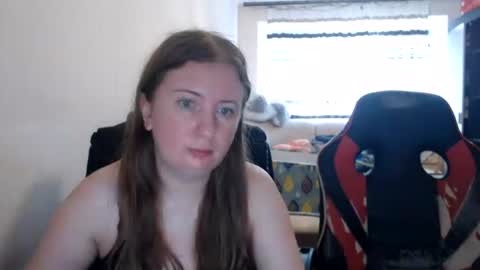 JenisAndPeter online show from July 17, 10:50 am