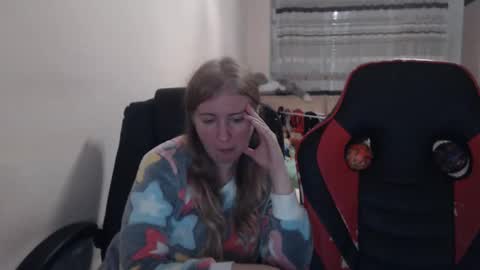 JenisAndPeter online show from November 26, 6:37 pm